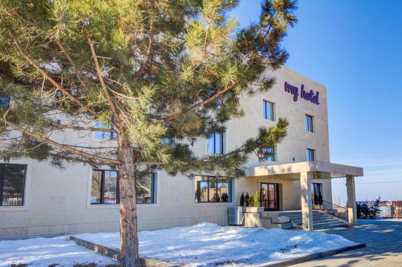 My Hotel Karakol Ngoại thất bức ảnh